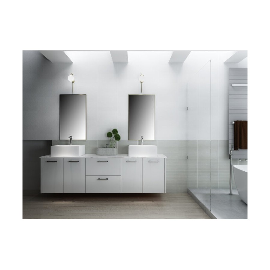 WHITE SHAKER